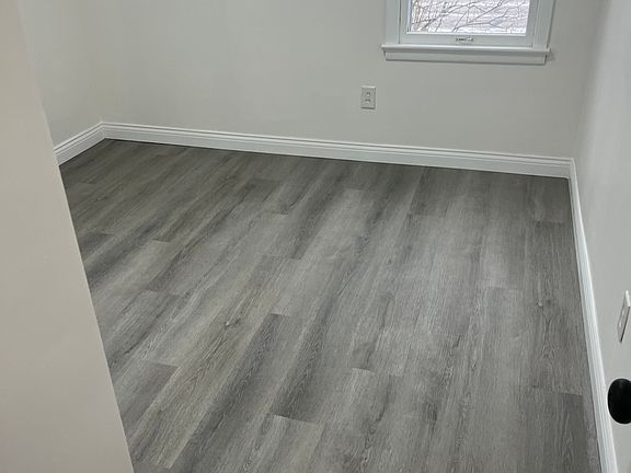 2nd image of 5062 Strawberry Ln