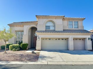 211 Cliff Valley Dr, Las Vegas, NV 89148