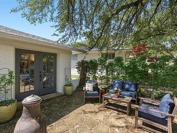 3rd image of 9716 Buxhill Dr