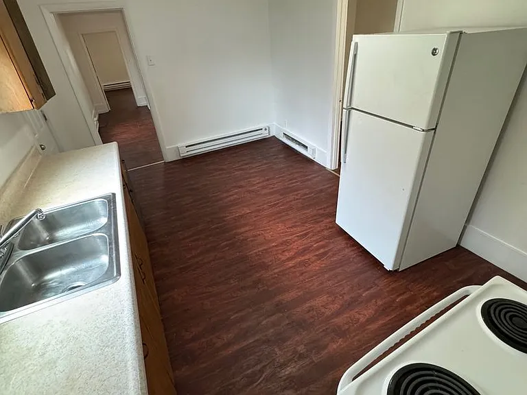 907 Union Ave — Photo 16