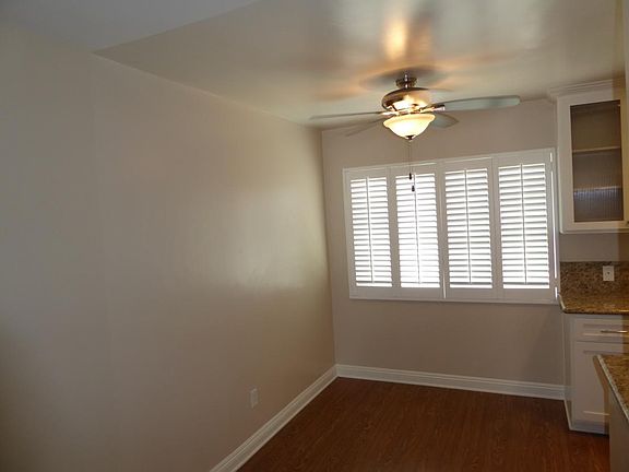 3rd image of 8428 Amigo Ave APT 11