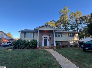 315 Shady Dr, Boiling Springs, SC 29316