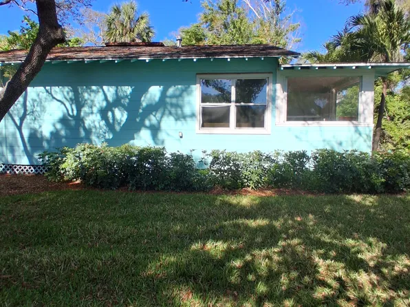 1009 Magnolia Dr #A, Clearwater, FL 33756