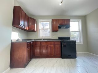 320 W Runyon St #1E, Newark, NJ 07108
