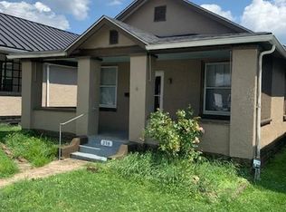 338 2nd Ave, South Charleston, WV 25303