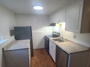 121 Great Rd #E, Acton, MA 01720