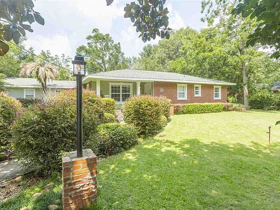 2nd image of 522 Parker Dr