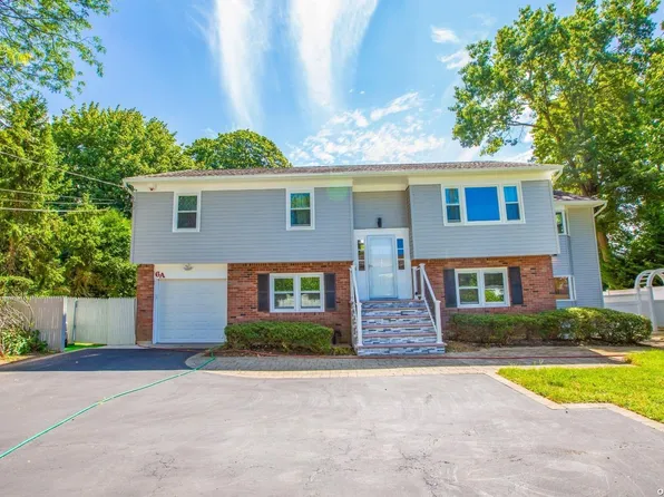 6A Pine Road, Syosset, NY 11791