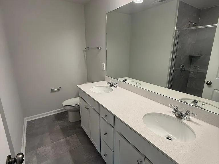 260 Ravenscraig Park Pl — Photo 13