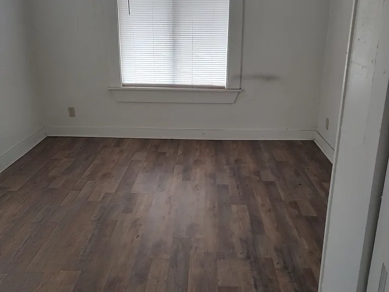 516 W Dakota Ave — Photo 7