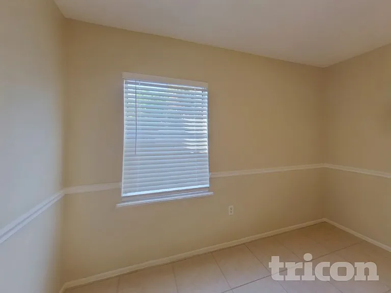 1268 Maximilian St — Photo 13