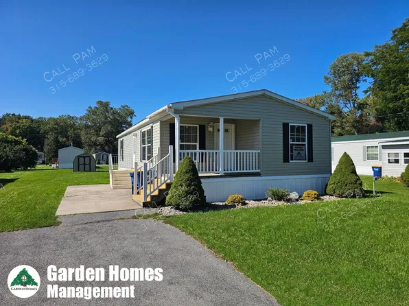 16 Hillside Ln, Weedsport, NY 13166