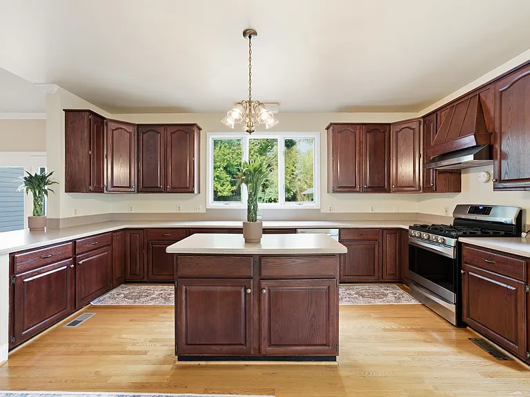 2725 Oldewood Dr — Photo 16