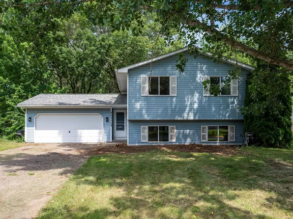 26377 10th St W, Zimmerman, MN 55398