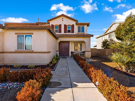 2nd image of 38125 Desert Hawk Dr