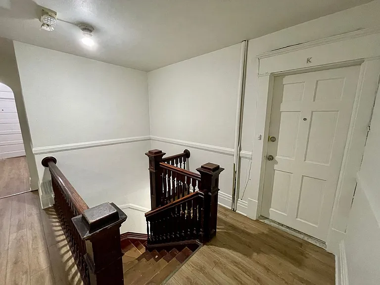 1125 W 11th Ave - 14 Unit — Photo 9