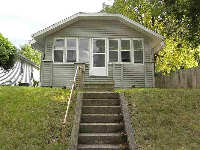 1st image of 310 E Fairview Ave