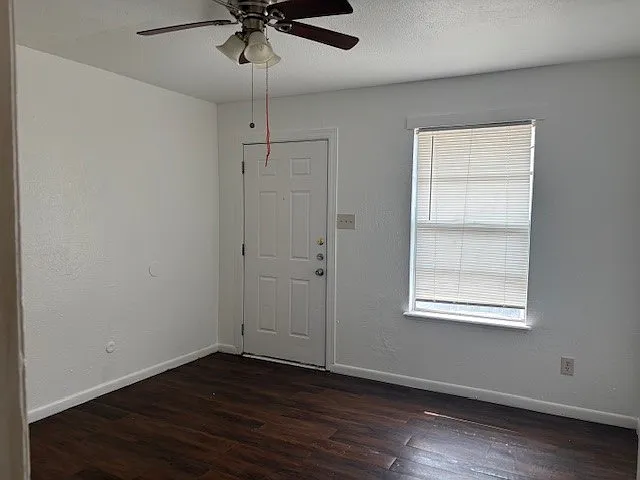 3613 Crestbrook Ct #4 — Photo 7