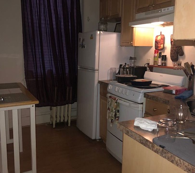 2nd image of 21 Aberdeen St #17