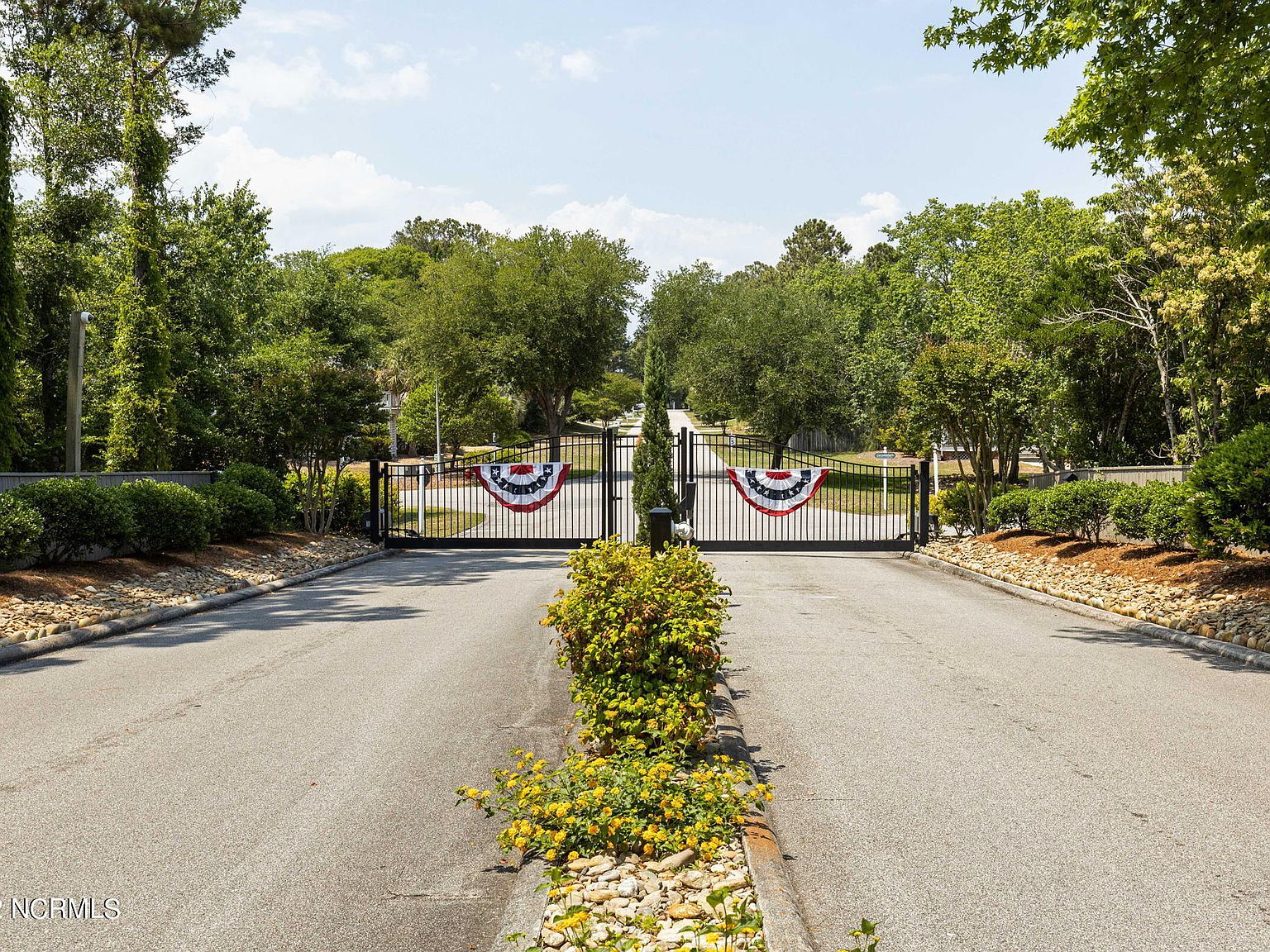 321 Cape Lookout Loop, Emerald Isle, NC 28594 Zillow