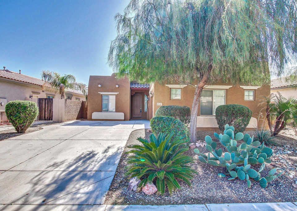 1st image of 15687 W Monterosa St