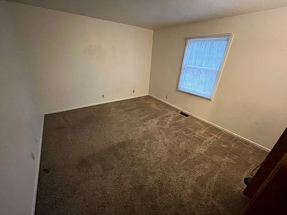3rd image of 2711 Kragspough Ct