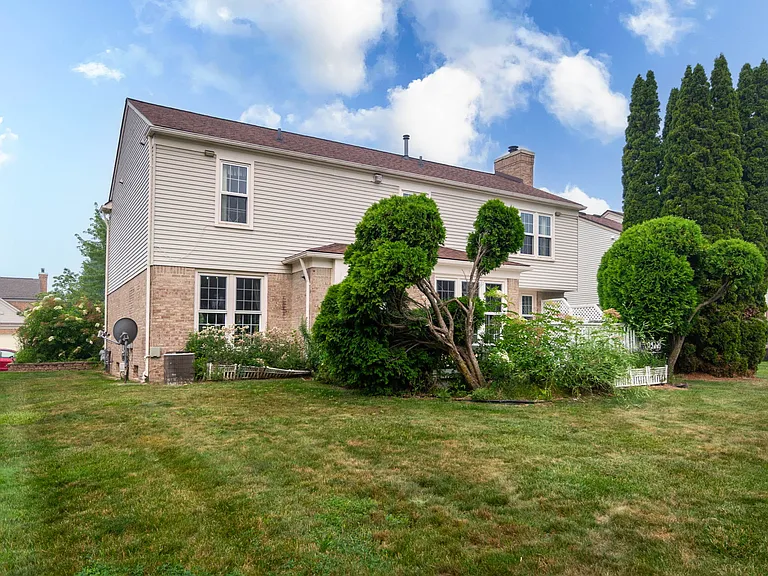 45520 Morningside Dr — Photo 9