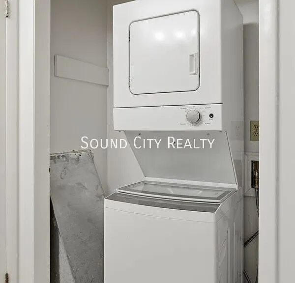 923B Oak Vale — Photo 22