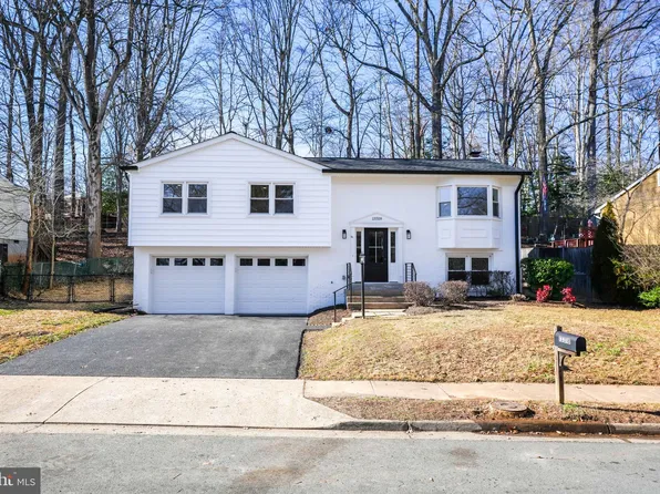 13318 Nassau Dr, Woodbridge, VA 22193