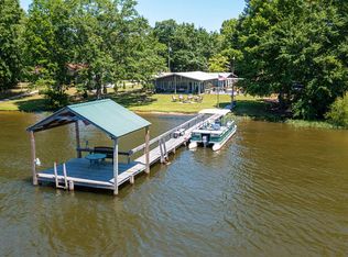 1237 Levi St, Manning, SC 29102