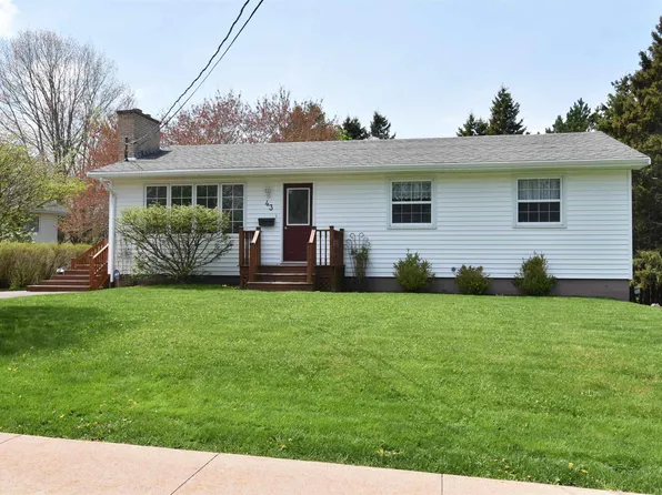 43 Spruce Dr, Colchester, NS B2N 4X5
