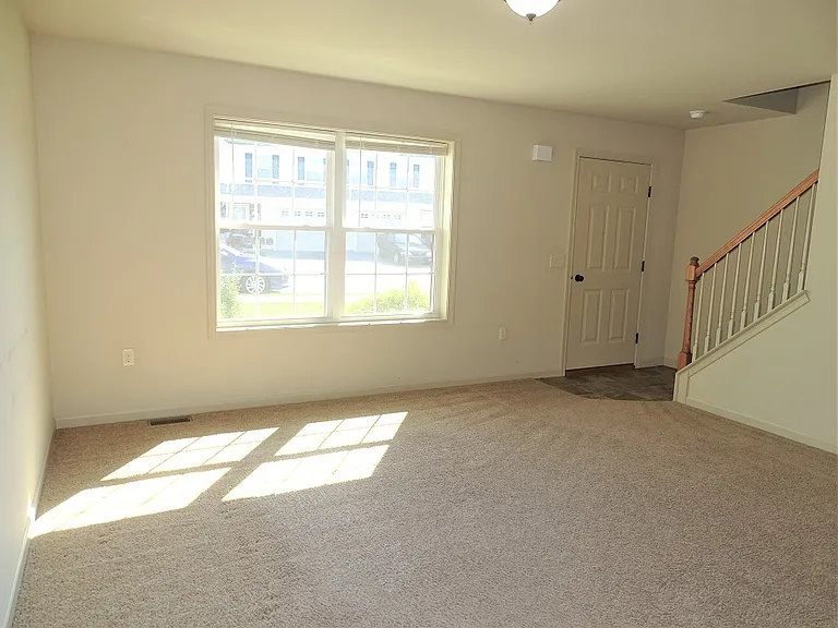 450 Marlene Way — Photo 6