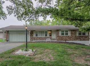 1609 NE 72nd Ter, Gladstone, MO 64118