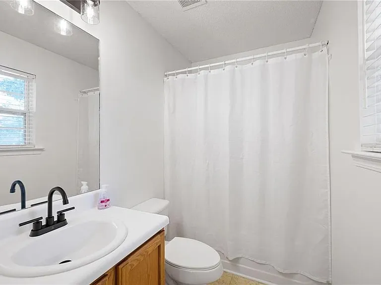 176 Darbys Crossing Ct — Photo 19