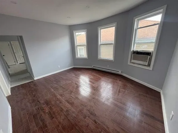 769 Kennedy Boulevard image 2 of 11