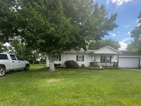 4332 E Plymouth Rd, Scottsburg, IN 47170