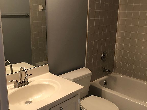 4th image of 5205 Franklin Park