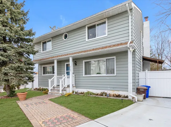 2149 Jane Court, East Meadow, NY 11554