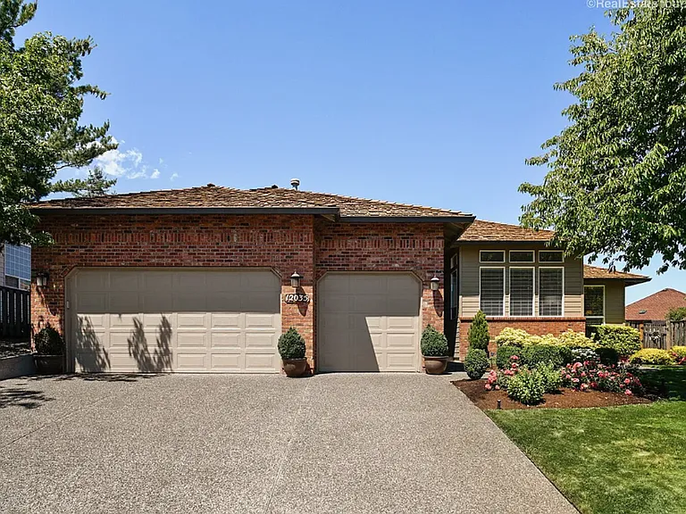 12035 SE Grand Vista Dr — Photo 2