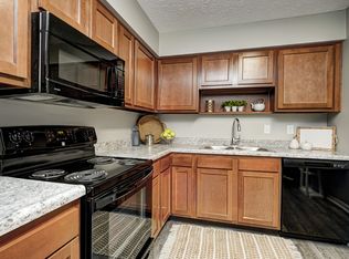 Ivy Knoll Apartments, Indianapolis, IN 46250