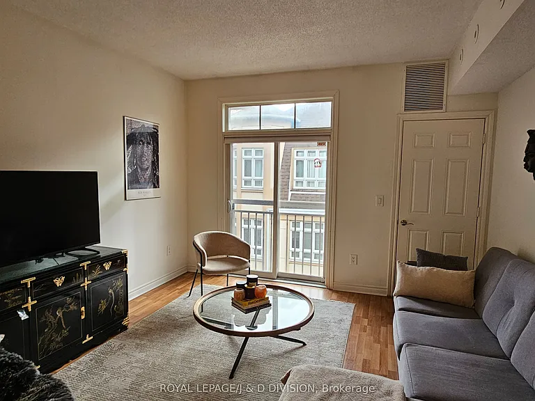 38 Gibson Ave #9 — Photo 2