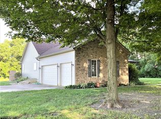 15050 Croton Rd, Centerburg, OH 43011