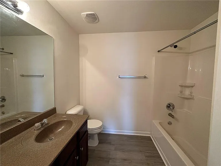 1335 Rocky Shoals Ln — Photo 10