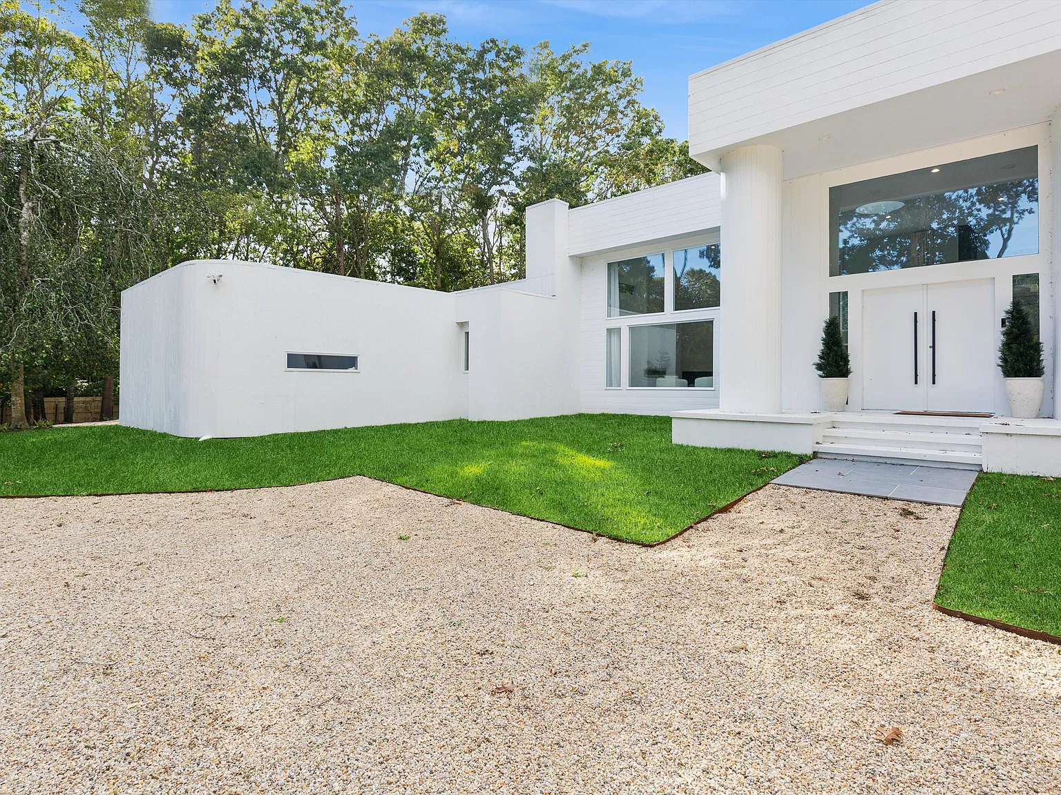 Wainscott South Oasis — Photo 4