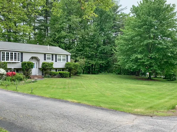 56 Whippoorwill Lane, Bedford, NH 03110