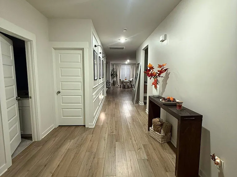 659 Ballard Dr — Photo 2