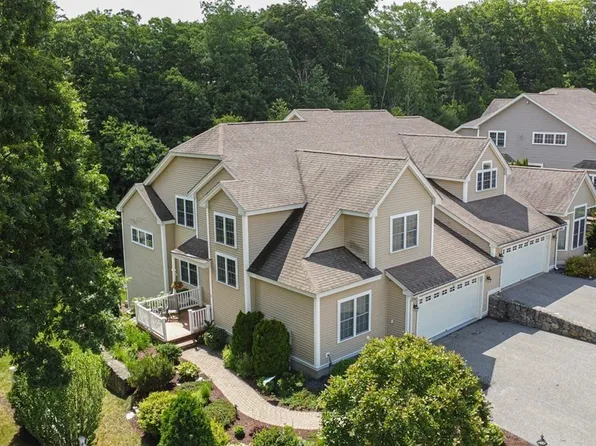 310 Sprucewood Ln, Clinton, MA 01510