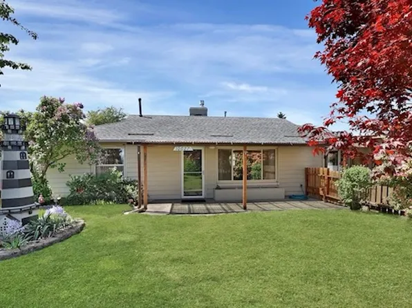 10627 1st Ave S, Burien, WA 98168