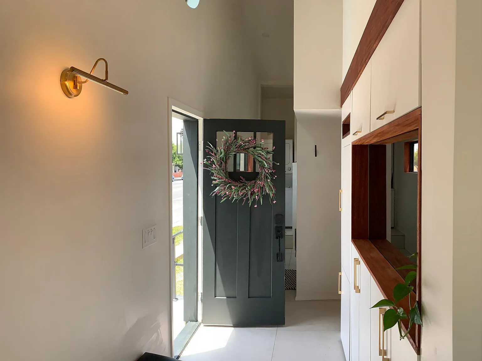 1 bed, 700 sqft, $2,850 — Photo 3