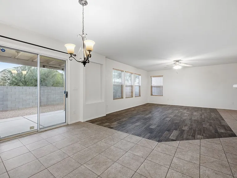 6790 S Parliament Dr — Photo 7